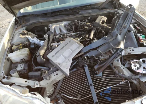 1998 Lexus Es 300 from USA, damaged, VIN JT8BF28G7W5019675